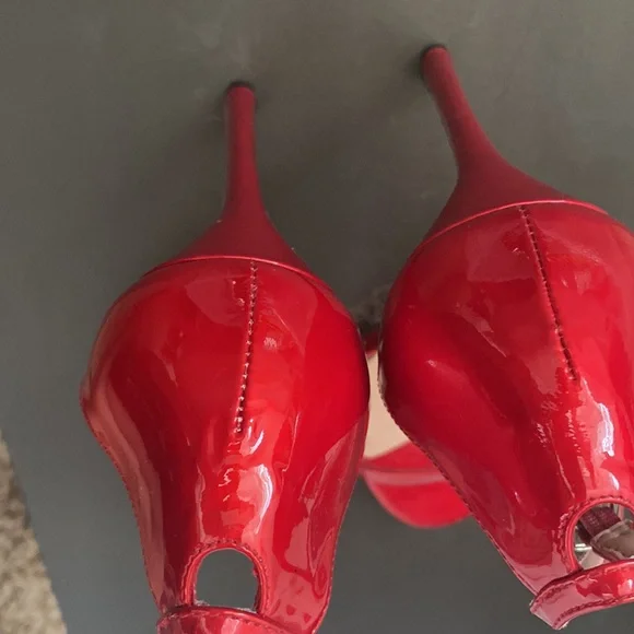 Stuart Weitzman red heel